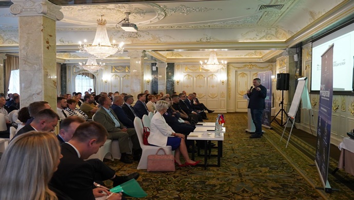 Birleşik Rusya, Çelyabinsk’te Yüksek Parti Okulu’nun Şubesini Açtı