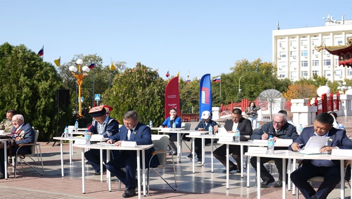 Birleşik Rusya, bölgelerde ilk Tüm Rusya Tarım Diktesini gerçekleştirdi.