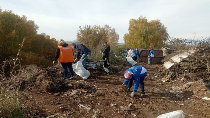 Birleşik Rusya’nın katılımıyla Nijniy Novgorod bölgesindeki bir köyde kaçak çöp depolama alanı ortadan kaldırılacak.