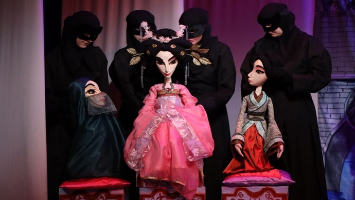 Nizhny Novgorod Bölgesi’ndeki Dzerzhinsk şehrinde, Birleşik Rusya partisinin “Küçük Vatanın Kültürü” projesi kapsamında Turandot’un bir gösterimi yapıldı