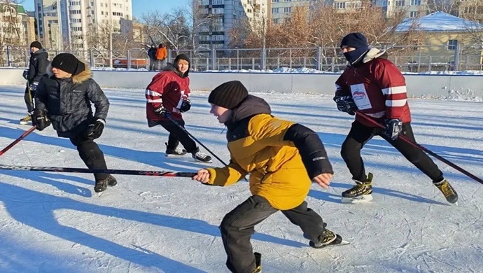 Birleşik Rusya, Penza’da okul çocukları için bir hokey turnuvası düzenledi