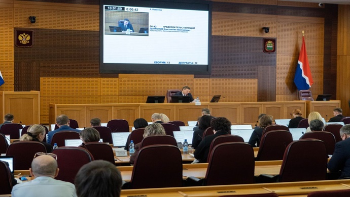 По инициативе «Единой России» в Амурской области учредили медаль «За трудовые заслуги»