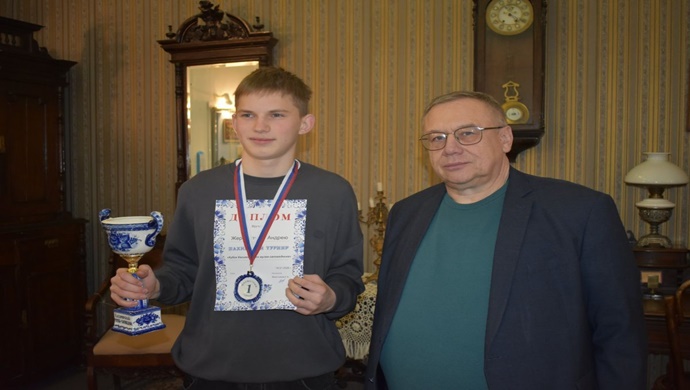 Birleşik Rusya’nın desteğiyle, Ryazan Oblastı’ndaki Kasimov’da gençler için bir satranç turnuvası düzenlendi