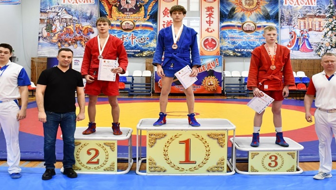 В Череповце Вологодской области по партпроекту «Единой России» «Выбор сильных» состоялось первенство по самбо