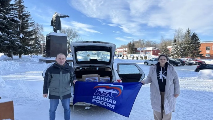 Генераторы, стройматериалы, сладости и вязаные вещи: «Единая Россия» направила помощь бойцам СВО со всей страны