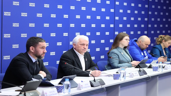 Birleşik Rusya’nın “Güçlülerin Seçimi” parti projesi, partinin 2026 seçimleri için hazırladığı halk platformu çalışmalarına katıldı