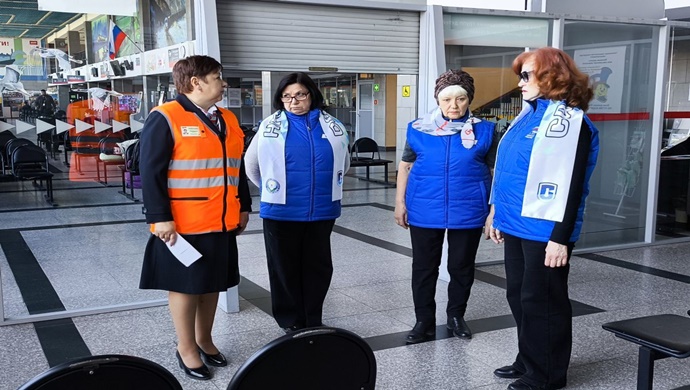 Волонтёры «Единой России» оценили доступность железнодорожного вокзала Южно-Сахалинска для пассажиров с ОВЗ