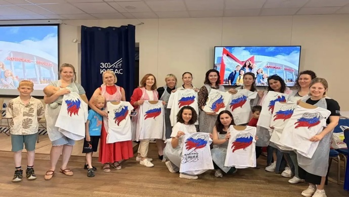 «Женское движение Единой России» устроило творческий мастер-класс для многодетных мам в Кемерове